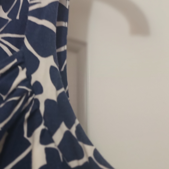 Tommy Bahama blue/white design strap sundress. Size L. Very good condition. - Picture 3 of 6